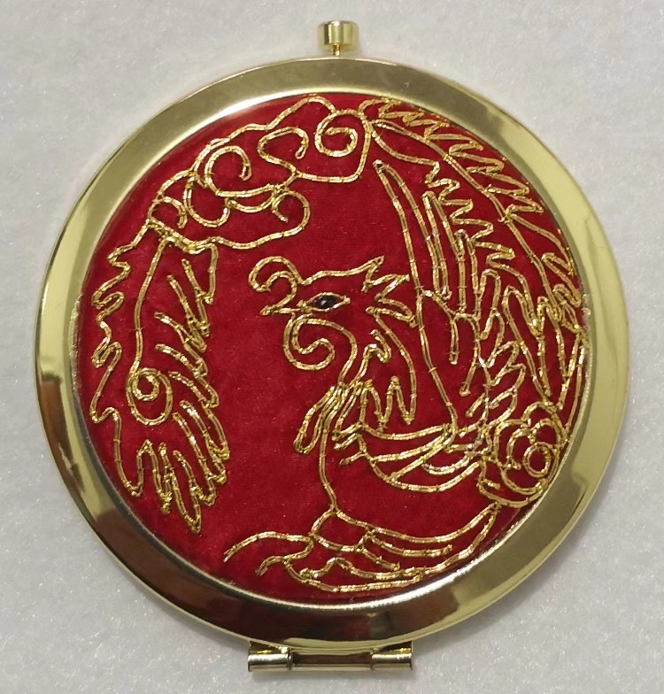 刺绣饰品